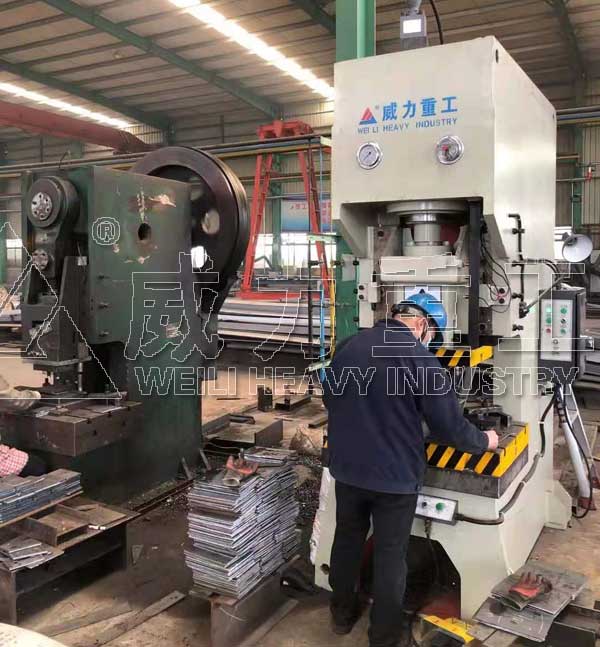 100噸C型液壓沖床